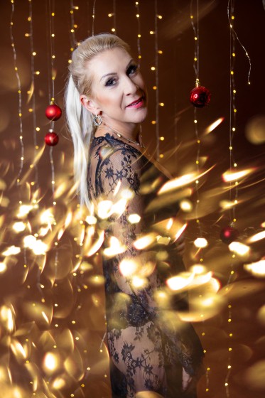 Fotografie BO7A8179a.jpg v galerii Vánoční ženy od fotografky Eriky Matějkové